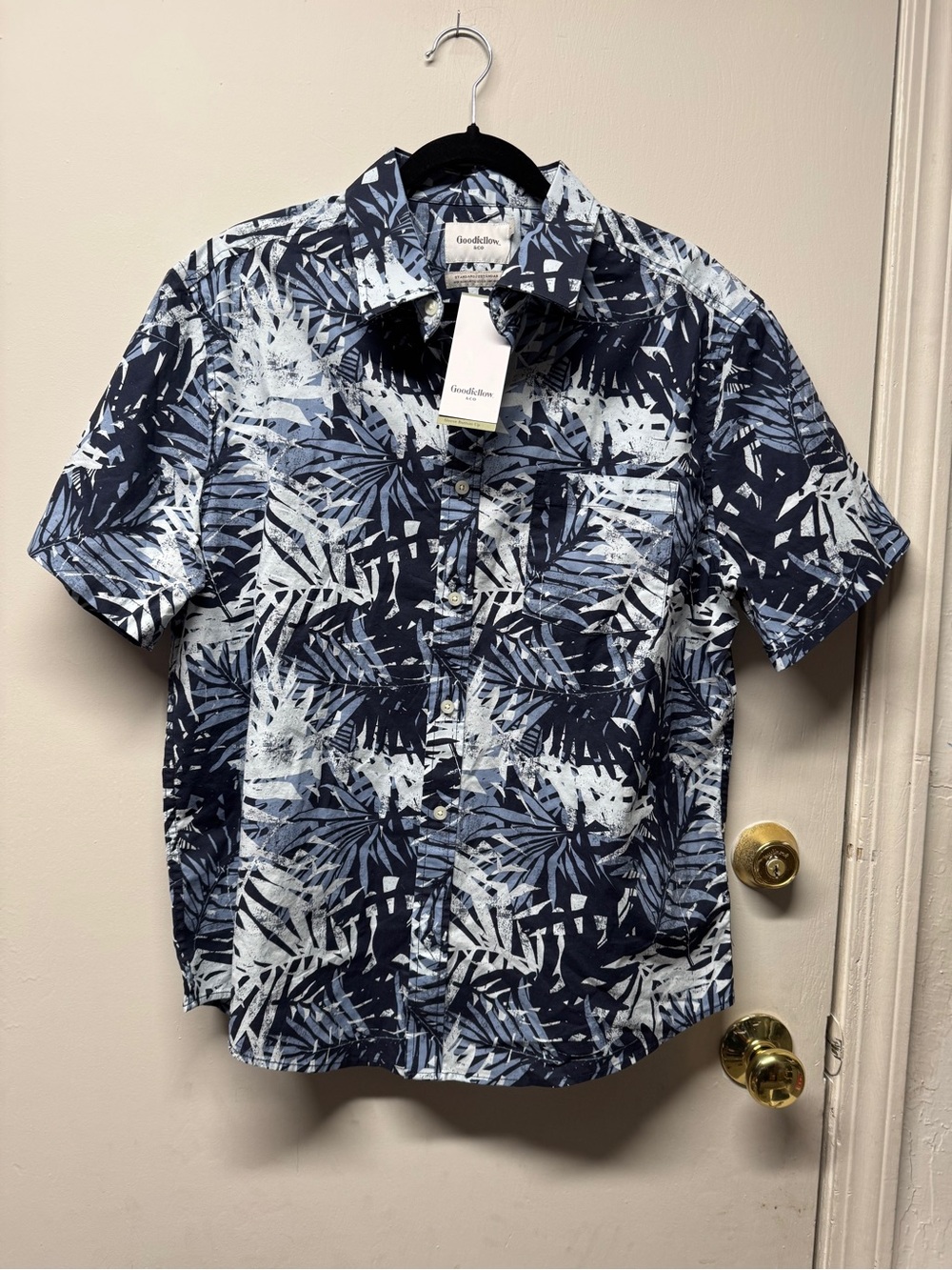 Goodfellow & Co Navy and White Tropical Short-Sleeve Button-Up Shirt
